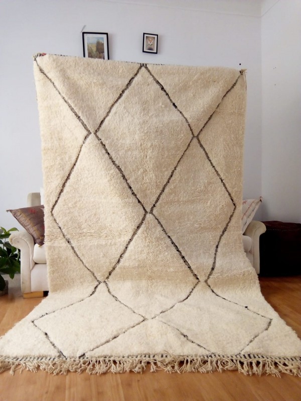 Beni Ourain Rug Style with Diamond Pattern - Tribal Rug - Shag Pile - handwoven wool carpet