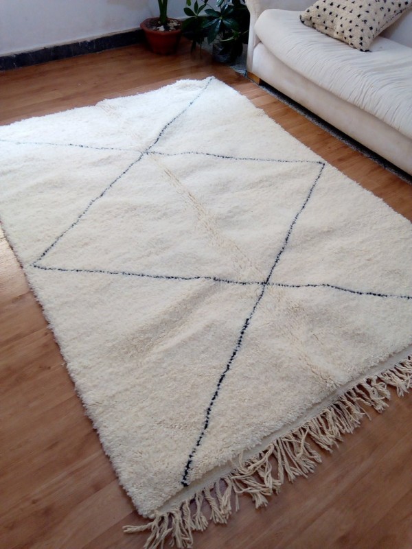 Beni Ouarain Rug  - Big Diamond - Shag Pile - Full Wool