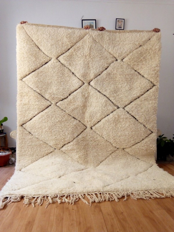 Moroccan Rug - Beni Ourain Style Tribal Rug - Faded Design - Full Wool 