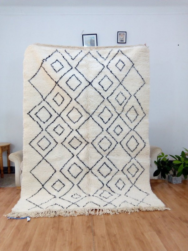 Moroccan Beni Ourain Style - handmade rug - Diamond art pattern - Wool