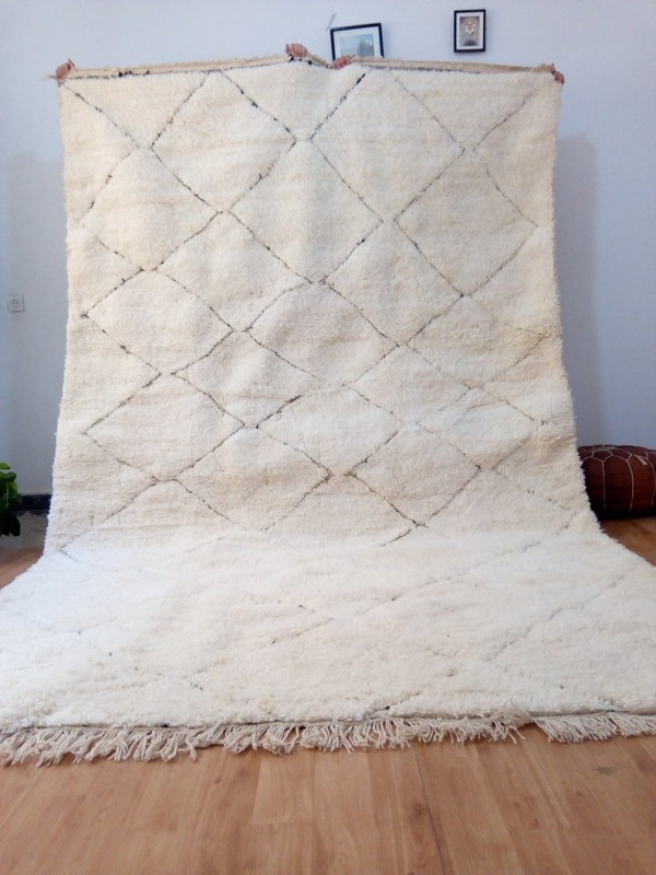 Berber Rug ٍStyle  beni ourain  - small diamond design  - Full Wool 