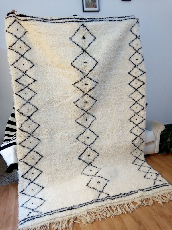Beni Ourain  Style Rug with small Diamond Pattern - Tribal Rug - Full Wool - 270 X 180cm