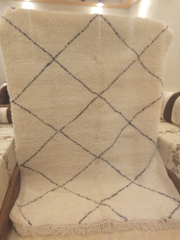 Beni Ourain carpet Style - Diamond pattern  - Natural Wool - 233 X 161cm
