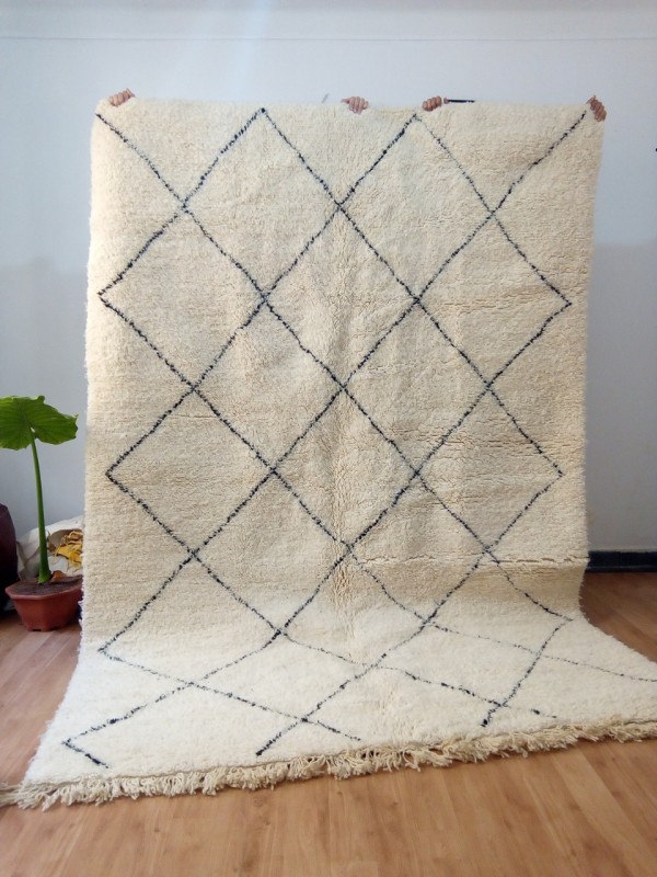Large Berber Rug Style  Beni Ourain   - Shag Pile - Natural Wool - 310 X 200cm