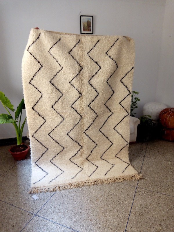 Beni Ourain Rug - Waves Stripes  - Shag Pile - Natural Wool - 232 X 153cm