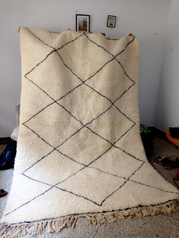 Berber Rug ٍStyle - Shaggy - Diamond pattern - Authentic rugs - Natural Wool - 340 X 210cm