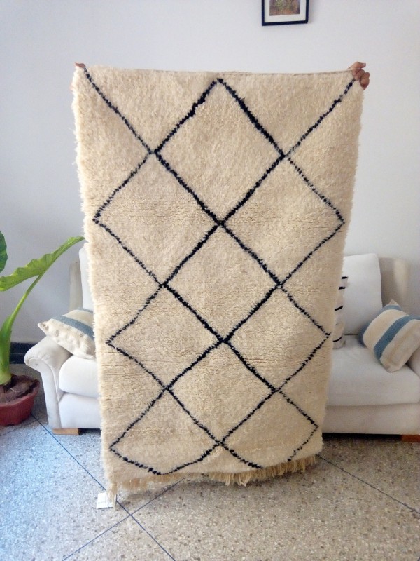 Handwoven Beni Ourain rug 5.5x3.2 ft Area Rug - Diamond Pattern -berber carpets - Shag Pile - full Wool - 170 X 100cm