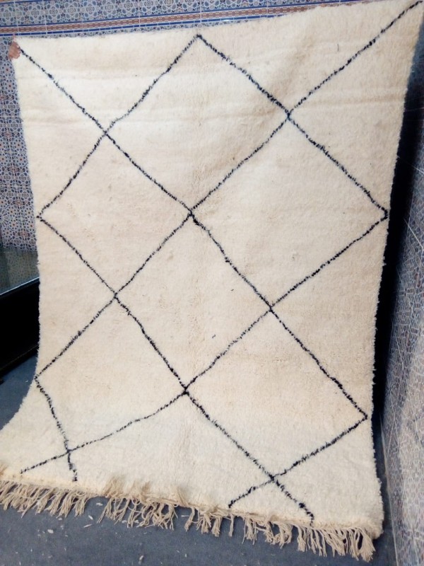 Moroccan Beni Ourain Carpet  - Shag Pile - Natural Wool - 250 X 180cm