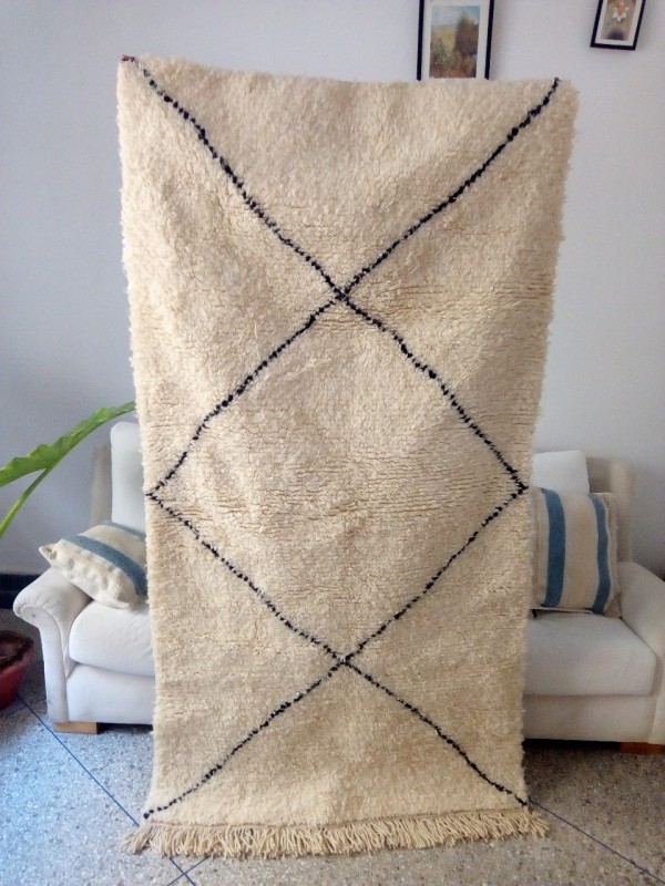 Beni Ourain Rug Style with Big Diamond Pattern - Full Wool - Shag Pile - Natural Wool - 210 X 105cm