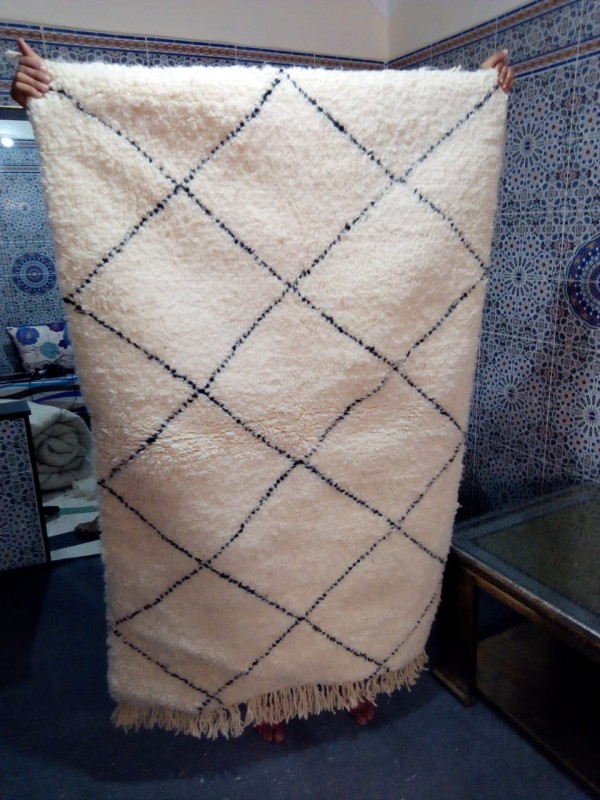 Moroccan Beni Ourain Tribal Rug - Shag Pile - Natural Wool - 170 X 104cm