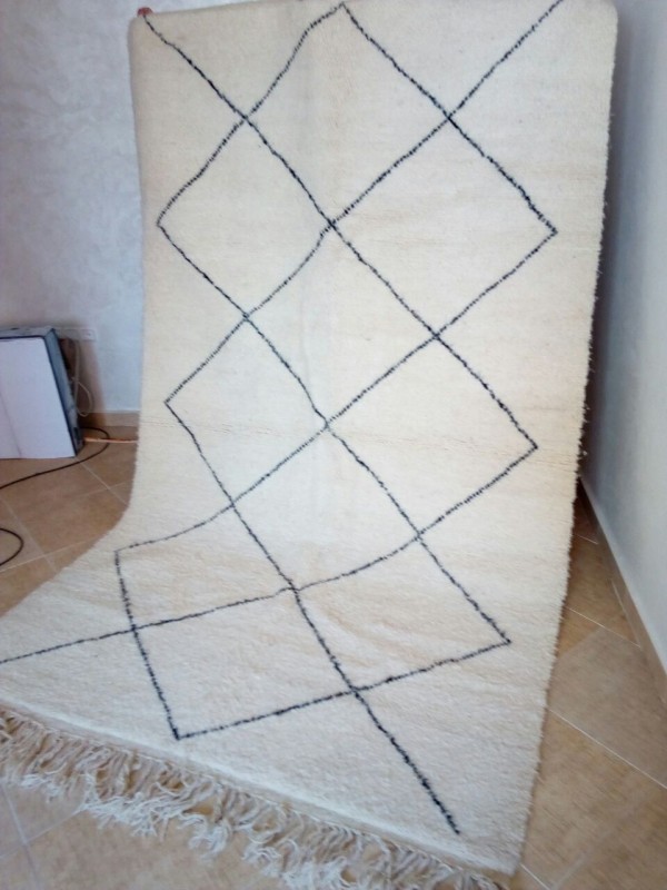 Beni Ourain  Rug with Diamond Pattern - Tribal Rug - Shag Pile - Natural Wool - 282 X 173cm