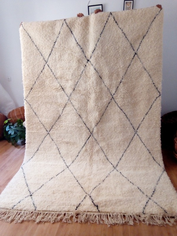 Moroccan handmade Beni Ourain Tribal Rug - Shag Pile -  Wool -  close to 320 X 210cm