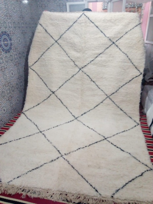 Berber Rug ٍStyle- Style beni ourain carpet - Diamond black stripes - Full Wool - 320 X 200cm