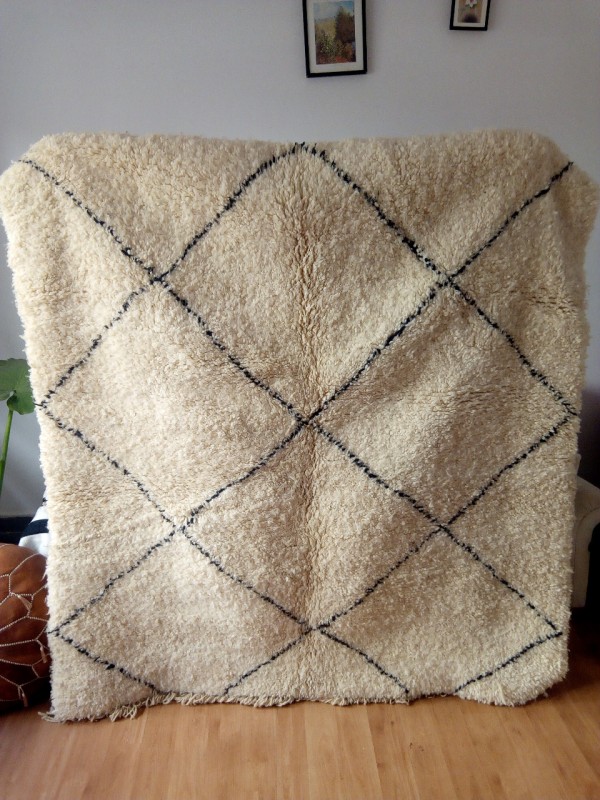 Beni Ourain  Rug with Diamond Pattern - Tribal Rug - Shag Pile - Full Wool - 180 X 165cm