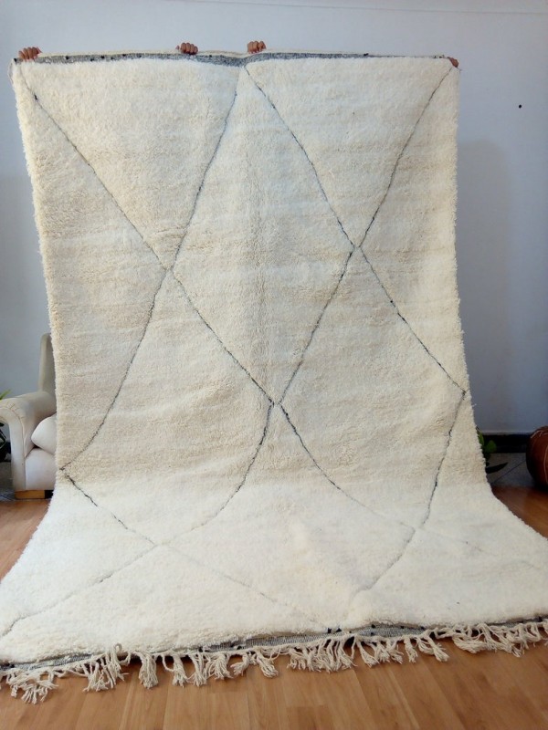 Moroccan Beni Ourain Tribal Rug Style  - Faded Diamond Line - Full Wool - 330 X 204cm