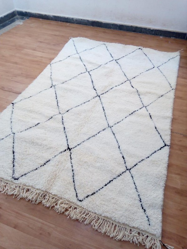 Berber Carpet - Moroccan Rug - Wool - Beni Ourain Style - 240 X 154cm