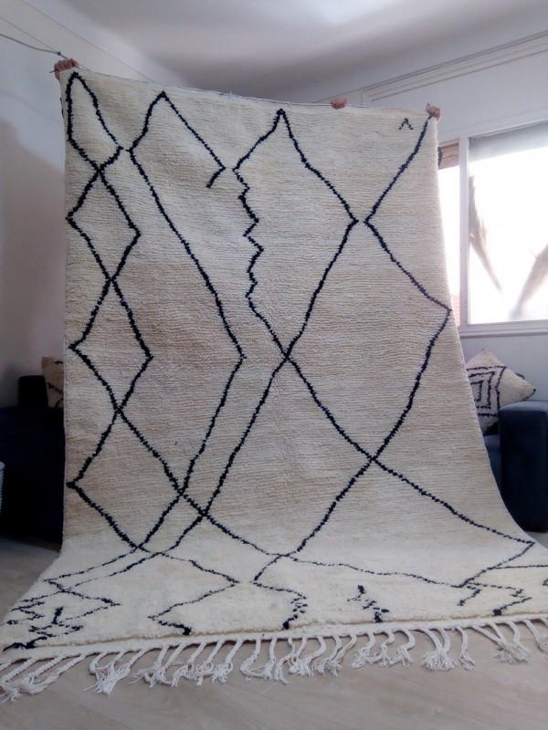 Moroccan Berber Design - Moroccan Rug  - Handmade Wool - 310 X 201cm