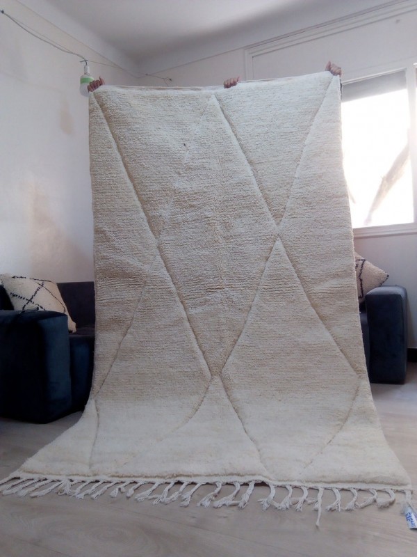 Modern Berber Design  - Moroccan carpet  - hand woven ivory rug - 251 X 149cm