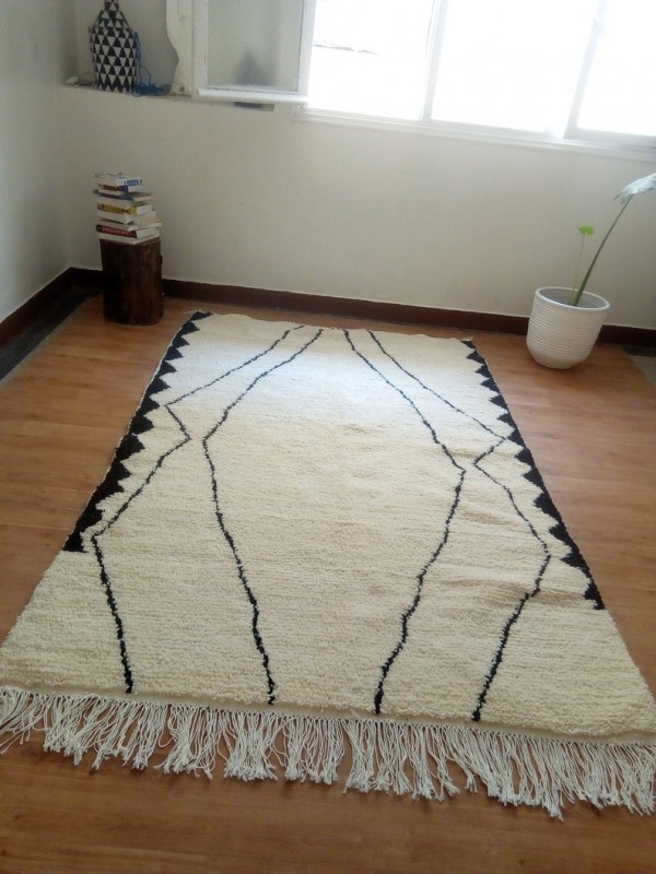 Moroccan Berber Design - Moroccan Rug  - Handmade Wool - 250 X 160cm