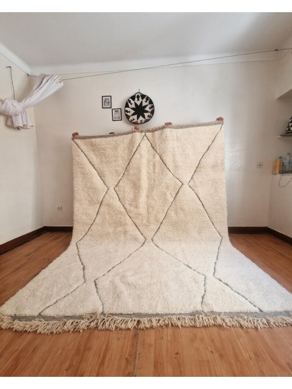 Moroccan Carpet - Diamond Design -  Beni Ourain Woven - Full Wool - 308 X 236cm