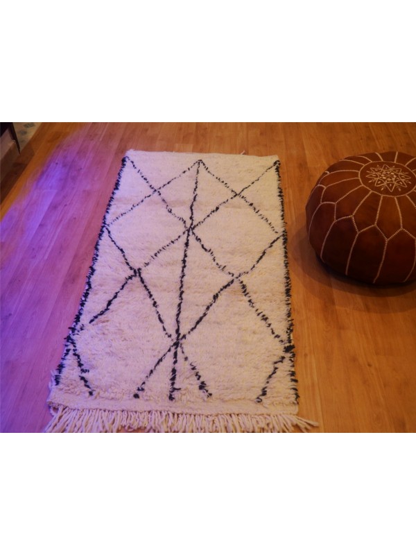 Small beautiful carpet - Beni Ourain Tribal Rug - Shag Pile - Natural Wool - 166 X 73cm