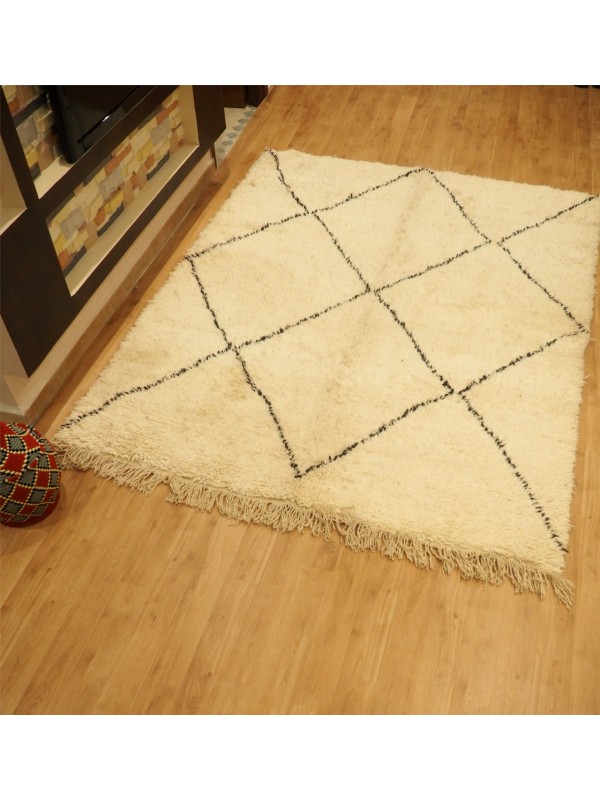 Moroccan Beni Ourain Tribal Rug - Shag Pile - Natural Wool - 236 X 176 cm