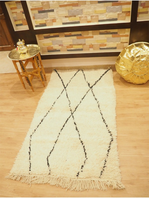 Small beautiful Berber carpet - Beni Ourain Tribal Rug - Shag Pile - Natural Wool - 168 X 90cm
