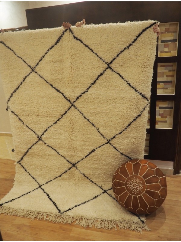 Moroccan Rug - Beni Ourain Tribal Rug - Shag Pile - Natural Wool - 236 X 165cm