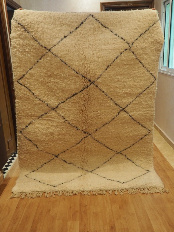 Beni Ourain  Rug with Diamond Pattern - Tribal Rug - Shag Pile - Natural Wool - 235 X 161cm