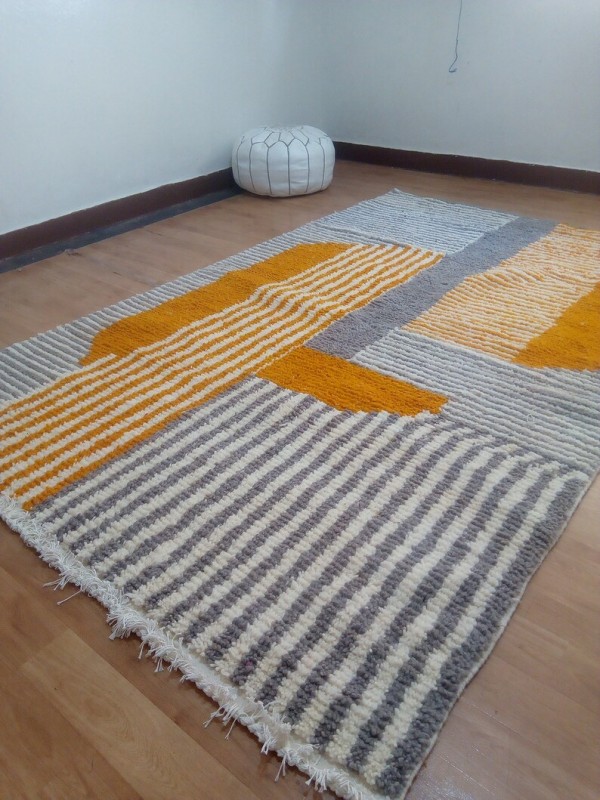 Hand woven Moroccan Gray Touch Wool Rug - handmade Carpet