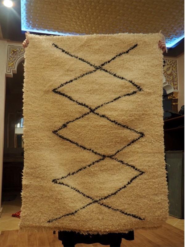 Small Beni Ourain Rug - Tribal Rug - Shag Pile - Natural Wool