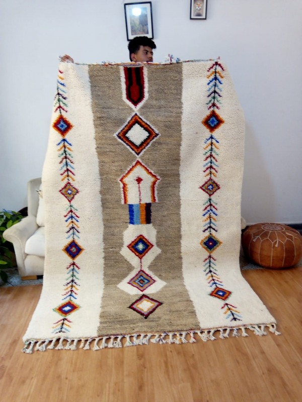 Azilal Style - Hand woven Moroccan Wool Rug - handmade Moroccan  Carpet - 250x170