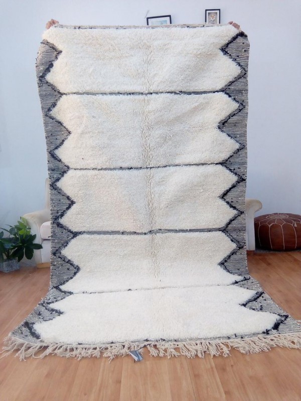 Beni Ourain Style  - Wool with Black Art Design- Nice Pile - Wool - 270 X 148cm