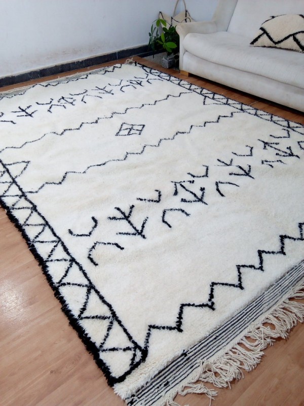 Moroccan Berber handmade Rug - Beni Ourain Style  - Art Design -  Wool - 323 X 220cm approx