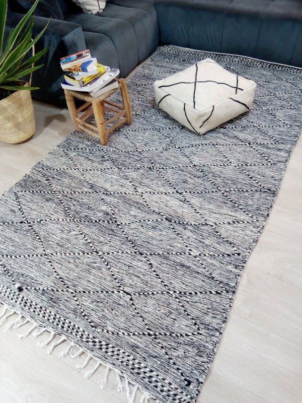 Moroccan zanafi rug berber style Hand Knotted - Full Wool - 268x143 CM